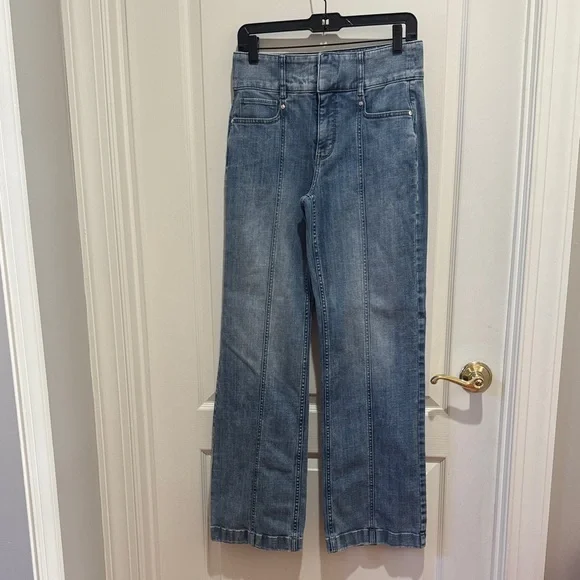 WHBM Extra High-Rise Trouser Everyday Soft Size 6 Medium Wash Blue EUC $120 KL - Picture 6 of 16